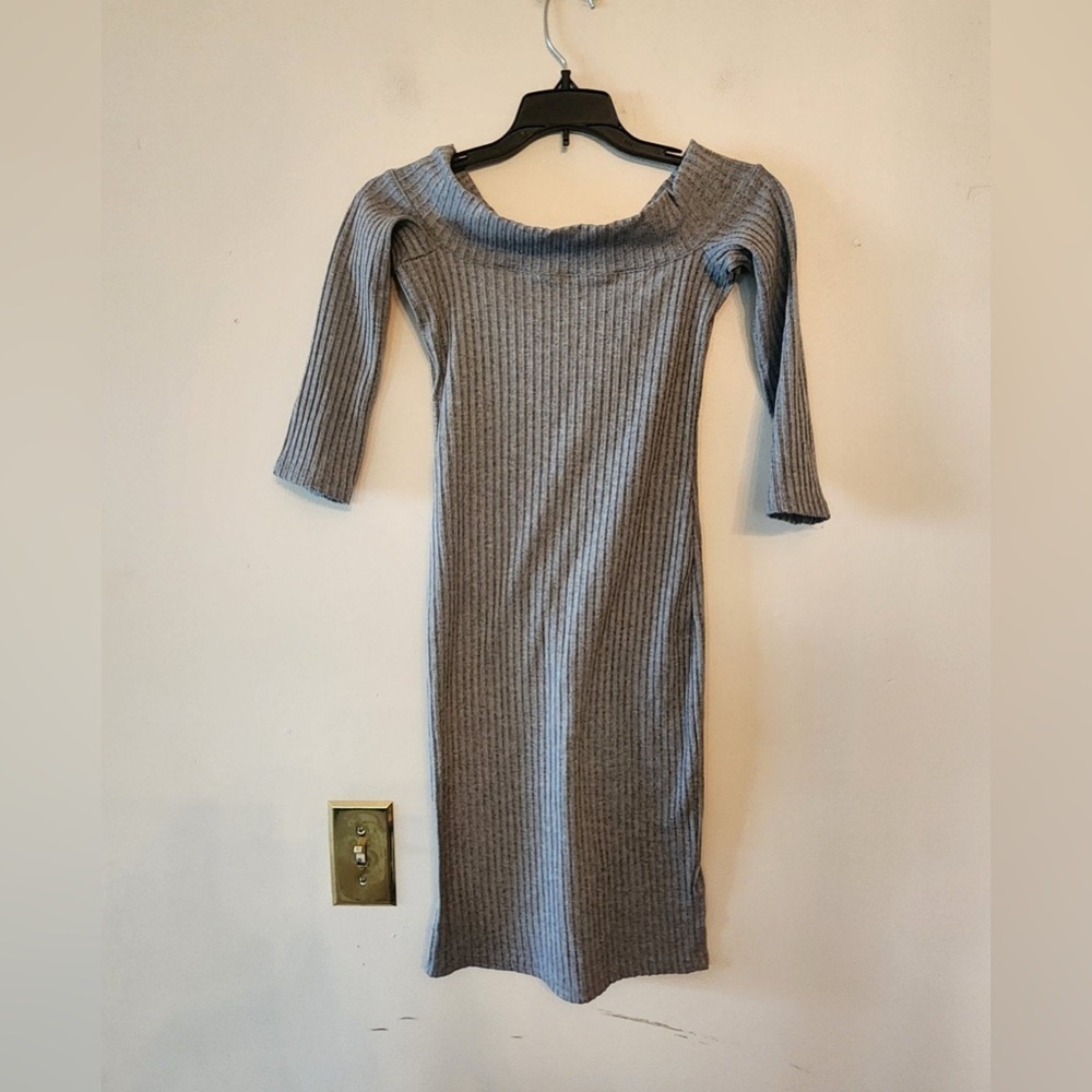Hot kiss grey dress size juniors small